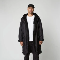 Mystic DTS Poncho Explore [DARK TECH SERIES] - Black -DivePro Store 2023 Mystic DTS Poncho Black 3